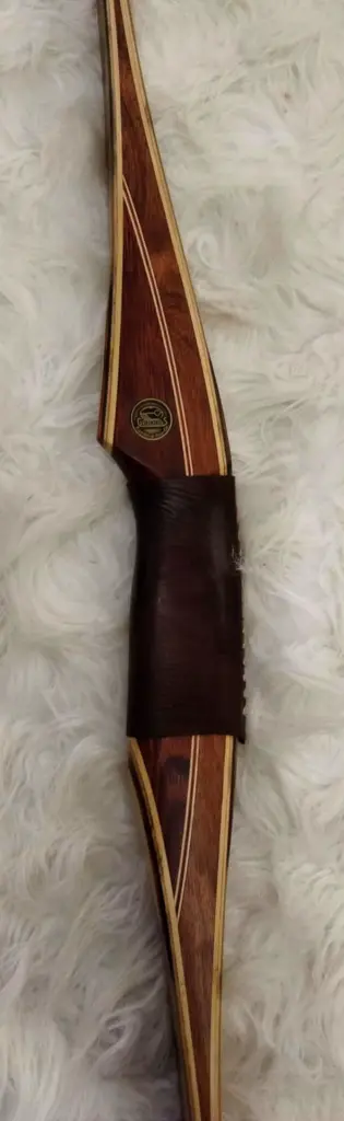 Traditional Longbow CAZADOR RH 50# 68'' -2.webp