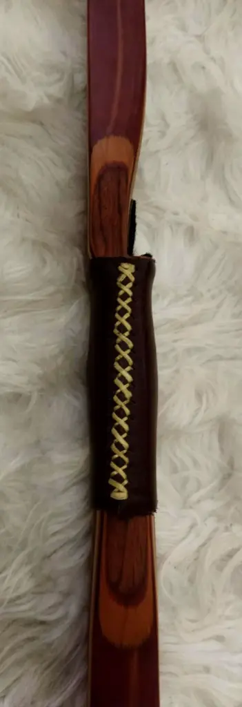 Traditional Longbow Great Plainsman RH 55# 68'' -3.webp