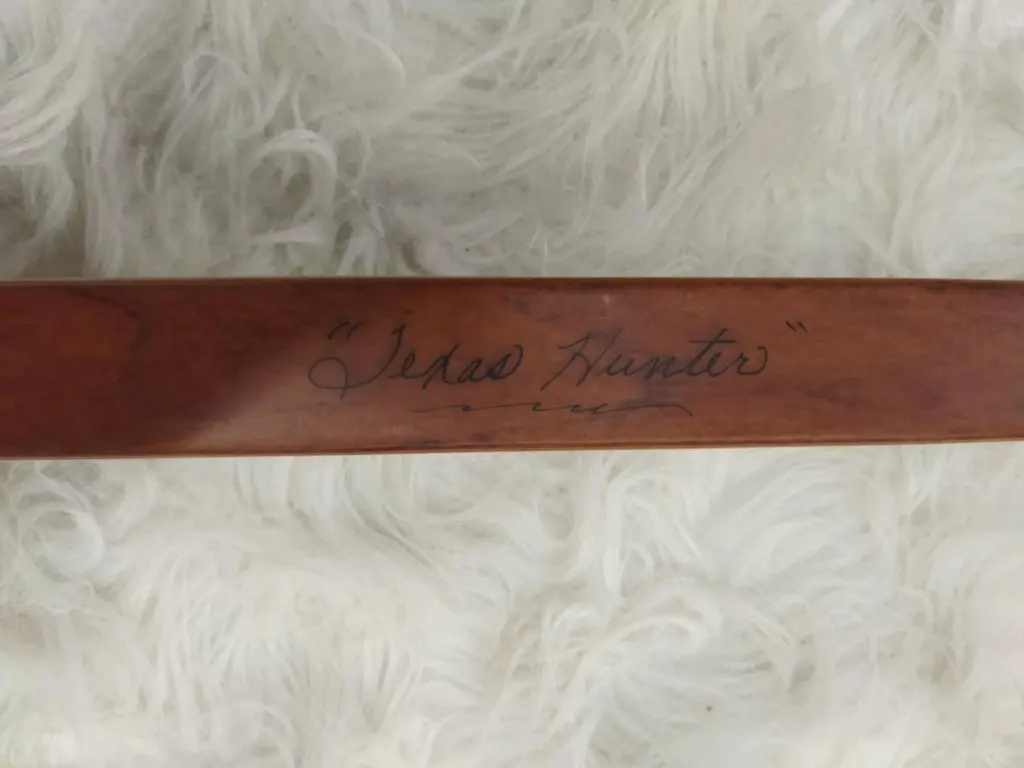 Traditional Longbow TEXAS HUNTER RH 53# 68'' -5.webp