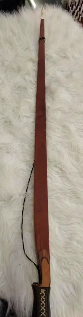 Traditional Longbow CAZADOR LH 45# 68'' -7.webp