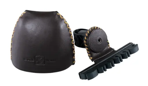 BUCK TRAIL TWO PIECE 6 ARROWS STRAP-ON BOW QUIVER